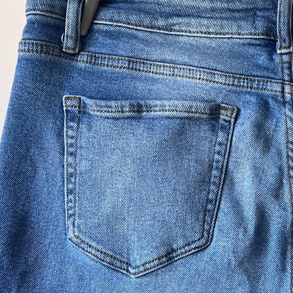 Gently Worn but Lovingly Cared For Mom Jeans by Hammer Jeans Los Angeles - Picture 10 of 10